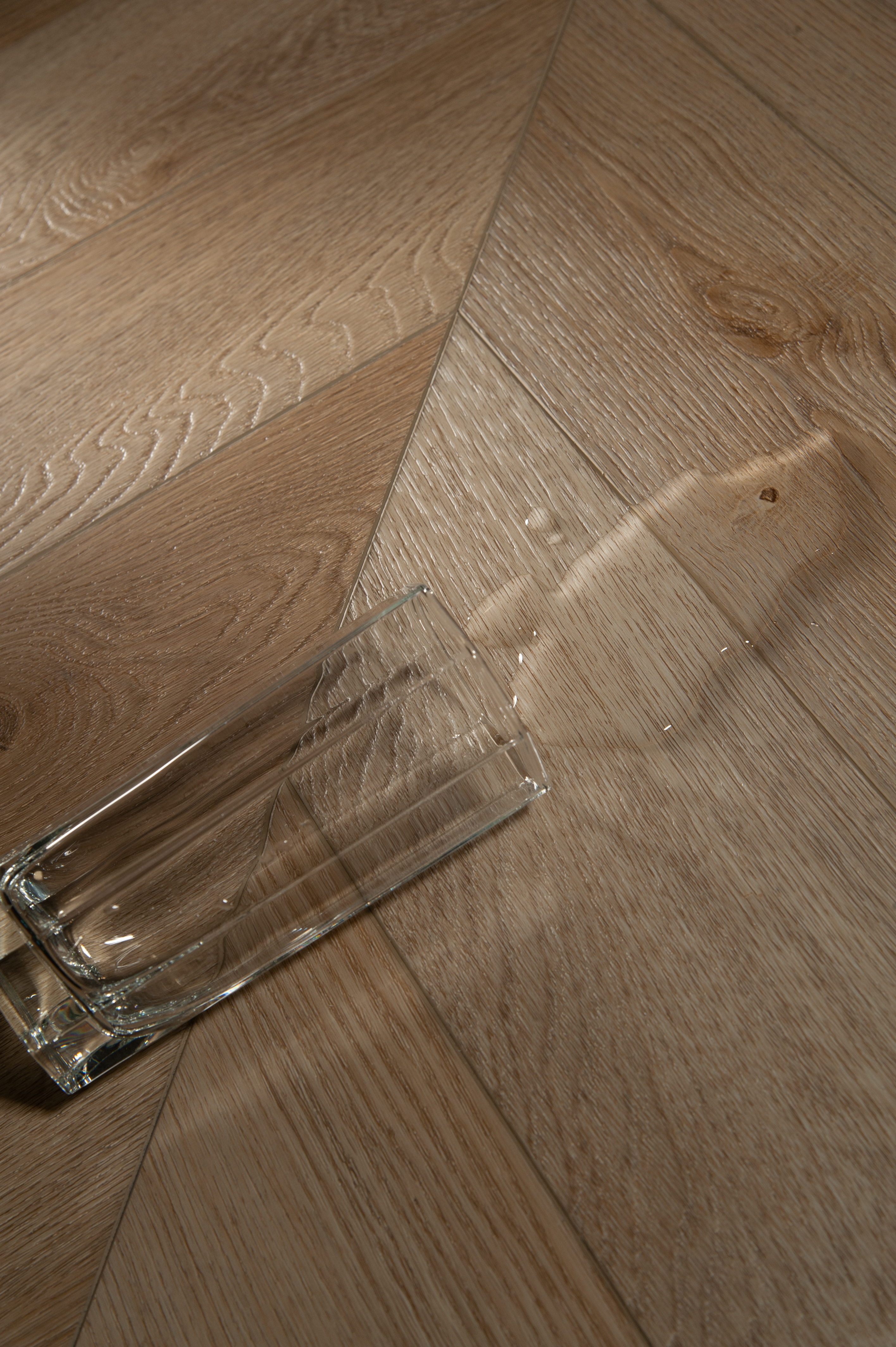 45CH45 SPC плитка STRONG STEP Chevron 125x610x5 Шампань