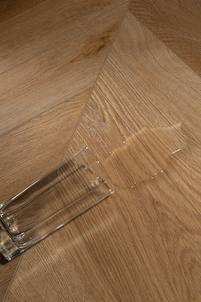 45CH49 Кварцвинил замковый STRONG STEP Шеврон 125x610x5 Прованс