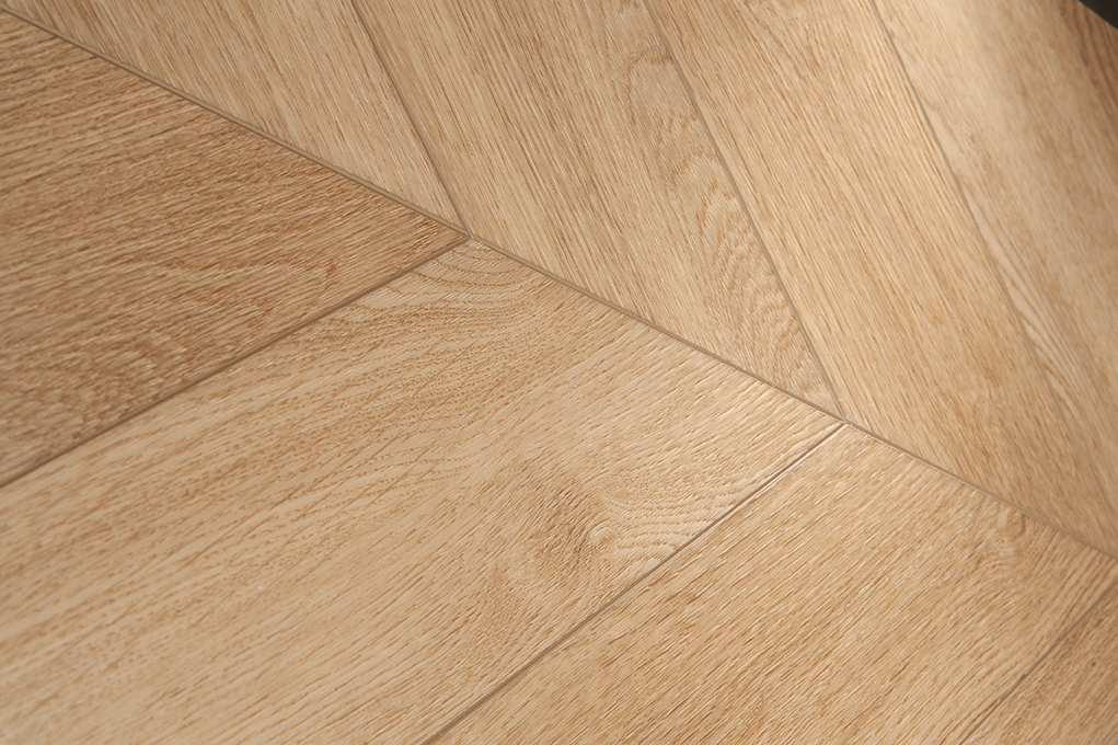 45CH47 Кварцвинил замковый STRONG STEP Шеврон 125x610x5 Авиньон