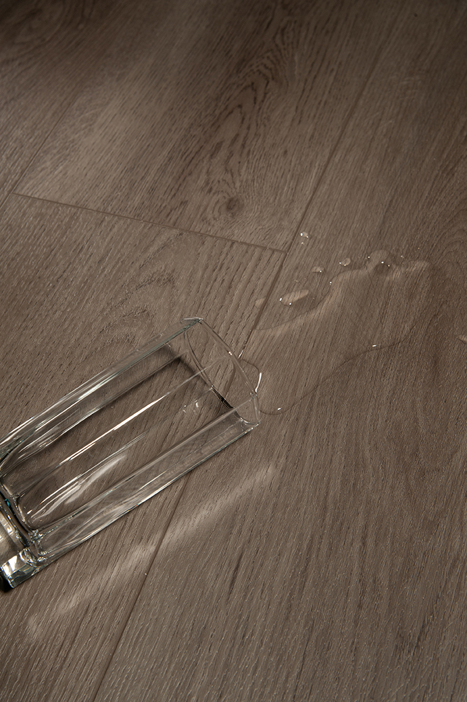 14CM08 Кварцвинил замковый STRONG STEP Комфорт 181x1220x4,2 Графит