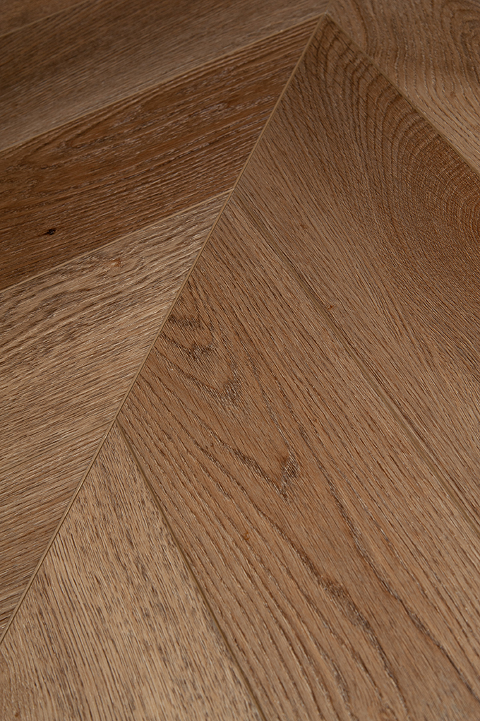 45CH50 Кварцвинил замковый STRONG STEP Шеврон 125x610x5 Какао